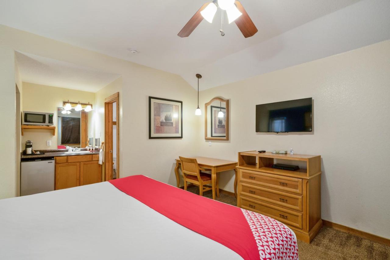 Oyo Hotel Kenedy Downtown - Us 181 Экстерьер фото