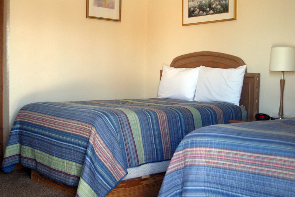 Oyo Hotel Kenedy Downtown - Us 181 Экстерьер фото